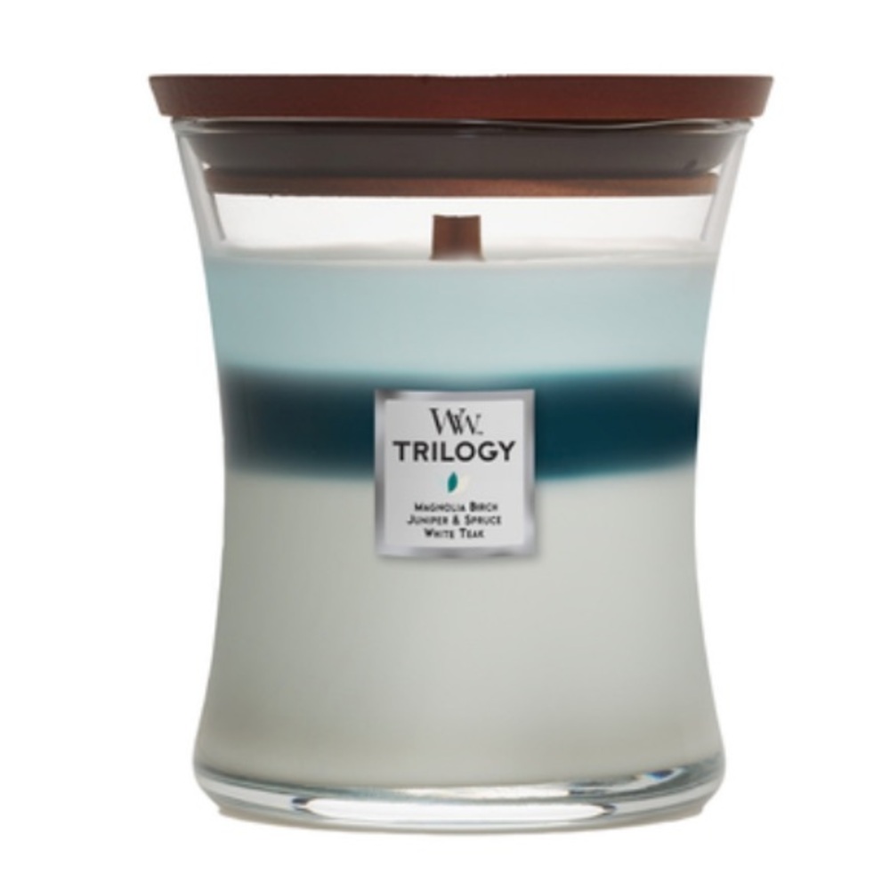 WoodWick Pluswick Crackling Candle Medium  Icy Woodland Trilogy Brand new